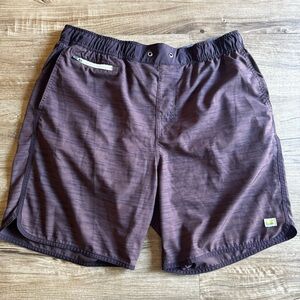 Vuori men’s banks shorts purple size XL